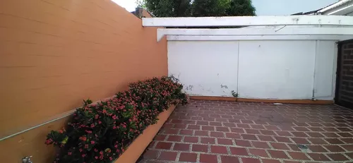 Casa Comercial Muy Amplia Con Excelente Ubicación Cod. 56155