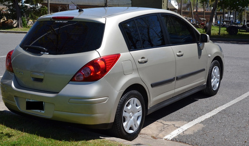 Tiida Nissan 2010 Visia 1.8