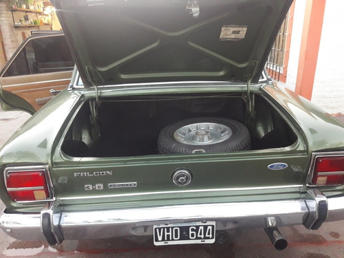 Ford Falcon Deluxe 188