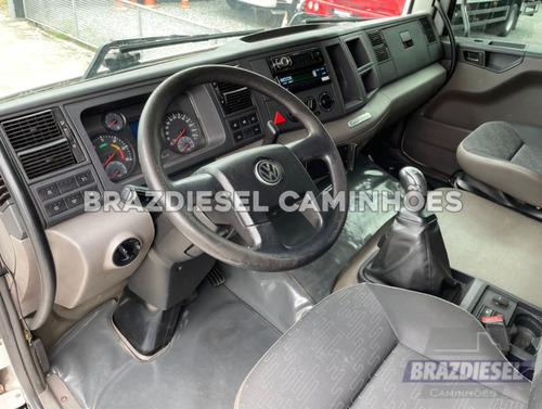 Imagem 7 de 11 de Volkswagem Vw 25420 2014 Constellation Cambio Automático