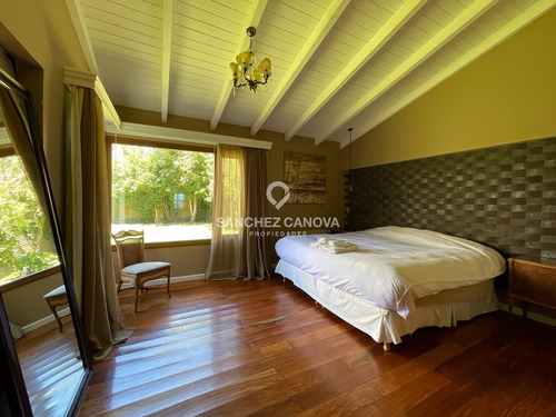 Imagen 7 de 14 de Casa Chalet En Venta Ubicado En Centro De Bariloche, Bariloche, Patagonia