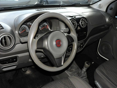 Imagem 5 de 6 de Fiat Palio 2015 1.0 Attractive Flex 5p