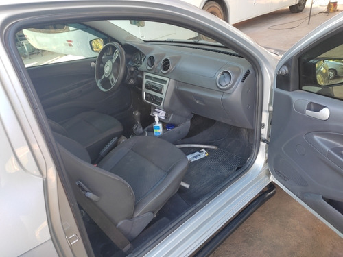 Imagem 6 de 8 de Volkswagen Saveiro 1.6 Startline Cab. Simples Total Flex 2p