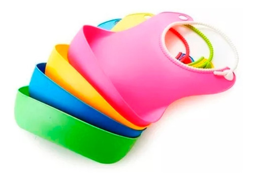  Babero De Silicona Baby Innovation Con Bolsillo Contenedor