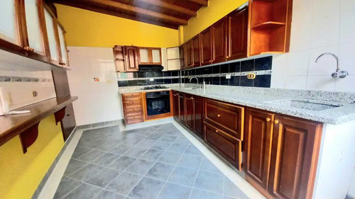 Apartamento En Venta En Envigado Sector Plano