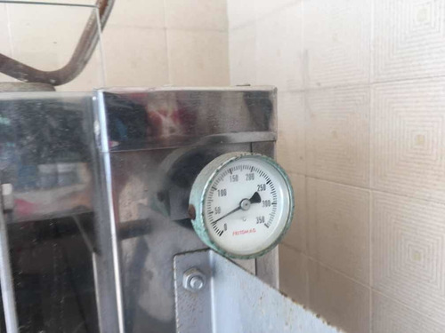 Imagem 2 de 5 de Forno A Gás Industrial - Fritomag Usado