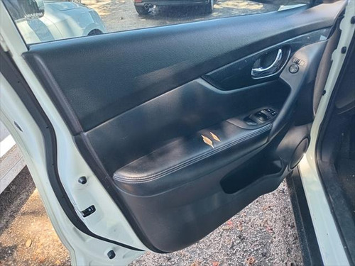 Nissan X-Trail 2.5 Exclusive 2 Row Cvt