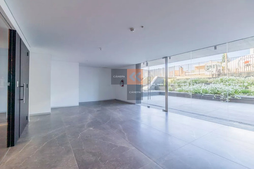 Oficina En Venta Sobre Rambla