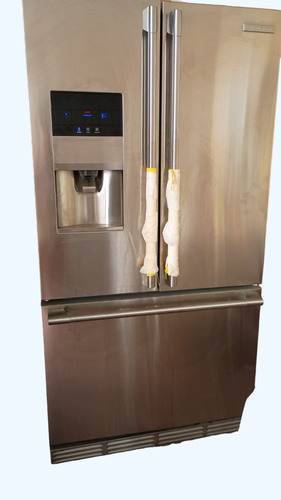 Refrigeradora Electrolux Mod. E23bc78ipsc  4a23514145 