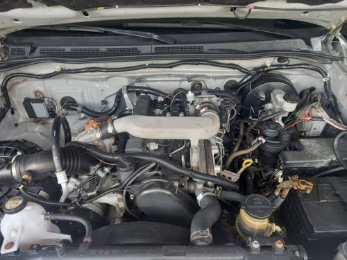 Toyota Hilux 2.5 Cab. Dupla 4x4 4p