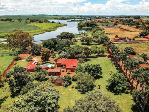 Imagem 2 de 30 de Locação Mínima 2 Diárias: Rancho Dentro Cidade, A 100 Metros Do Supermercado Colorado. 19 Pessoas Em Camas. Com Acesso Para O Rio Grande, Rampa De Embarque Para Barcos. Linda Vista. Valor Descrição.