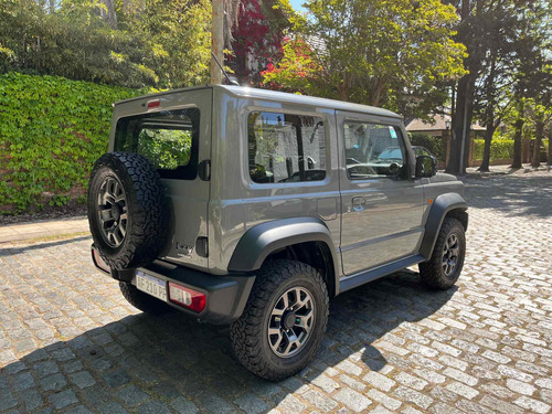 Imagen 6 de 25 de Suzuki Jimny Glx