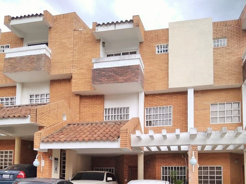 Imagen 7 de 20 de En Alquiler Hermoso Townhouse En Mañongo, Residencia Monte Plata Naguanagua. 04125038440