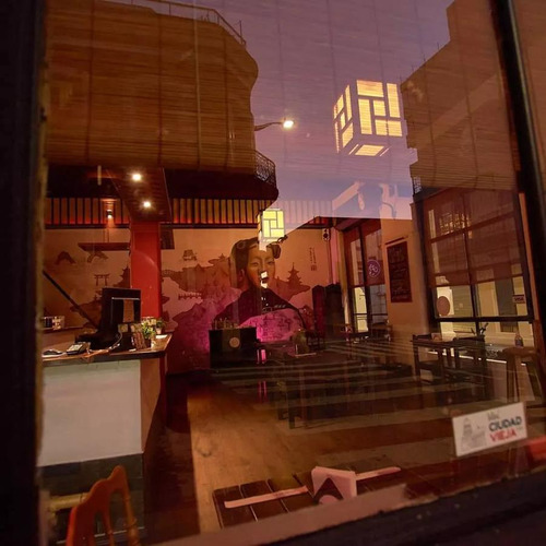 Llave De Negocio - Restaurante De Sushi - Ciudad Vieja