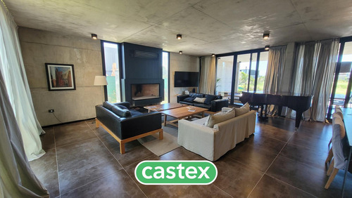 Casa En Venta En El Yacht Nordelta