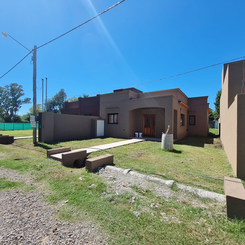 Duggan - Casa A Estrenar 2 Dorm - Ubicacion
