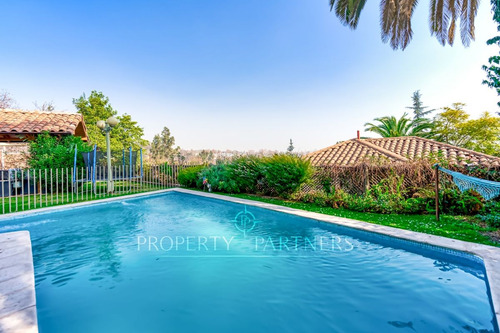 Preciosa Casa En Condominio