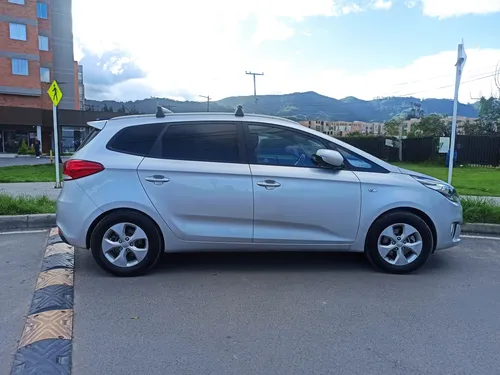 Kia Carens 2.0 Suv Ex
