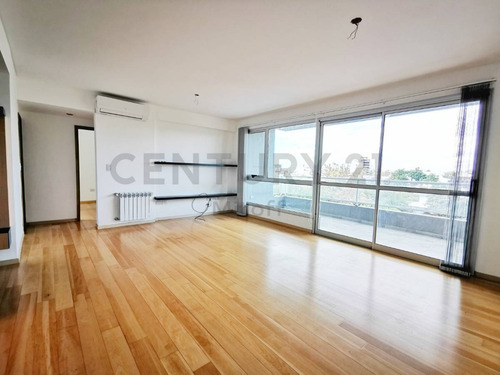 Imagen 7 de 27 de Departamento En Venta De 2 Dormitorios Con Cochera En La Plata
