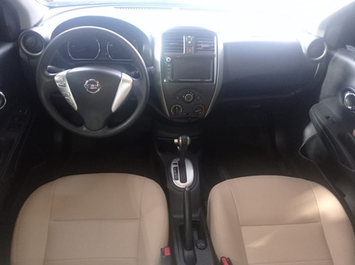 Imagem 6 de 14 de Versa 1.6 Flex Com Câmbio Cvt E Kit Multimidia!