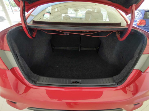 Imagen 6 de 13 de Nissan Sentra 2017 1.7 Sr Turbo Mt