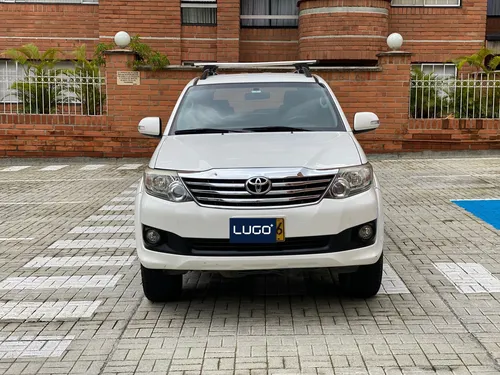 Toyota Fortuner 2.7 Gasolina 4x4 Automática Segundo Dueño