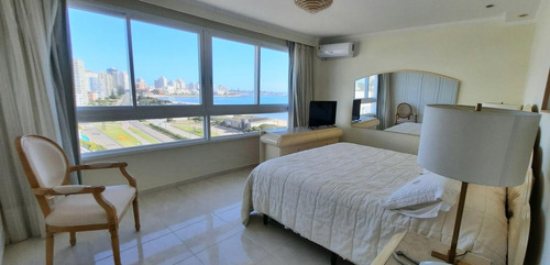 Departamento En Playa Mansa