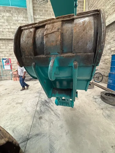 Excavadora Kobelco Sk200, Modelo 2007