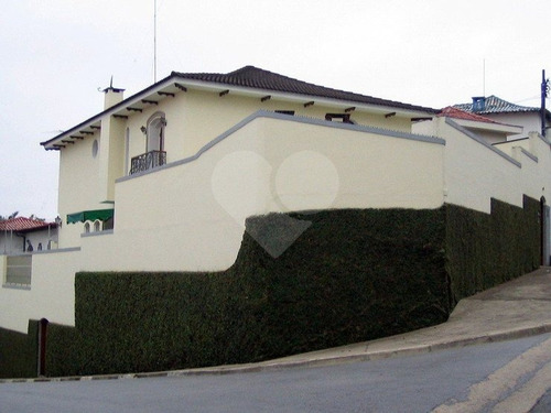 Sobrado Isolado - J. Colombo - 3 Suites - 4 Vagas - 298-im32029