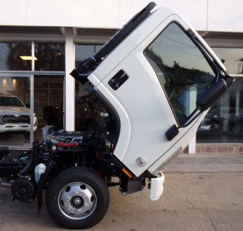 Imagen 9 de 16 de Isuzu Npr 75 Cabina Simple 5.2 L 153cv Chasis Largo 0km My23
