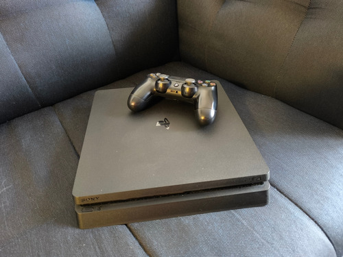 Sony Playstation 4 Slim 500gb + Control + Juegos Negro (Usado)