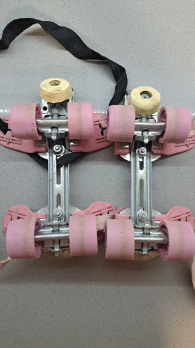Patines 4 Ruedas Extensibles Color Rosa Muy Buenos Desde El 28 Al 42 Rosa (Usado)