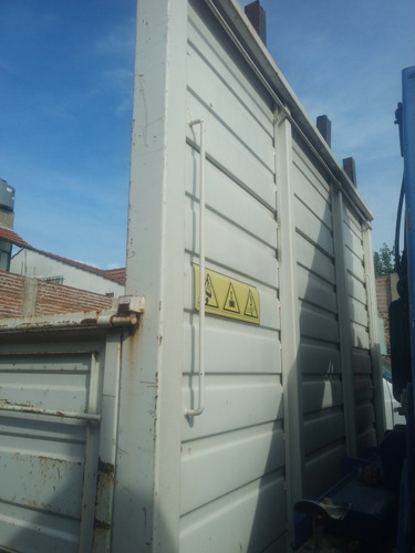 Carrocería Caja Puertas Volcables Y Porta Postes(5.00x 2.40)
