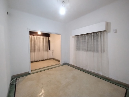 Alquiler Apartamento 2 Dormitorios En La Teja Con Patio Y Cochera