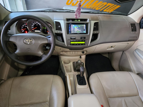 Toyota Hilux SW4 3.0 SRV 4X4 16V TURBO INTERCOOLER DIESEL 4P AUTOMÁTICO