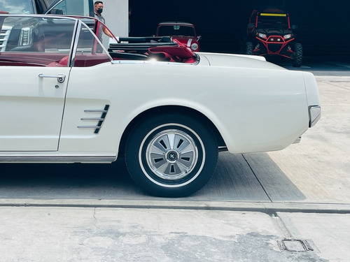 Imagen 7 de 15 de Ford Mustang Convertible (automatica 6 Cil) Año:1966