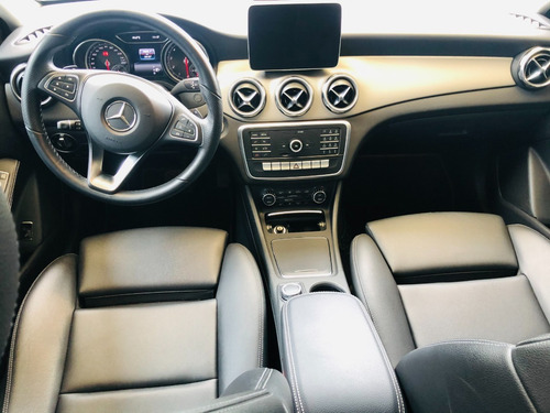 Mercedes Benz Gla 200