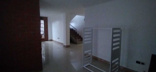 Imagen 2 de 14 de Se Arrienda Casa En Envigado - Loma Del Escobero
