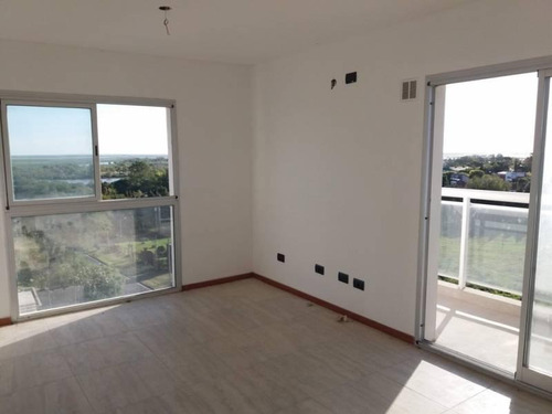 Imagen 6 de 20 de Departamento De 1 Dormitorio Con Cochera Y Balcón. Vista Al Río