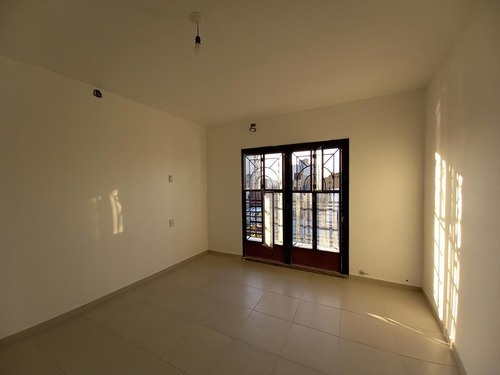 Imagen 5 de 8 de Departamento Interno 2 Dorm. - B° Sur