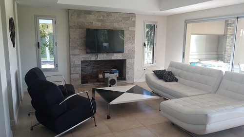 Imagen 2 de 14 de Casa En Venta En Saint Thomas