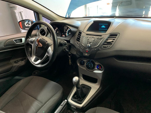 Imagen 6 de 15 de Ford Fiesta 1.6 Se Plus 2016 - Chocado -