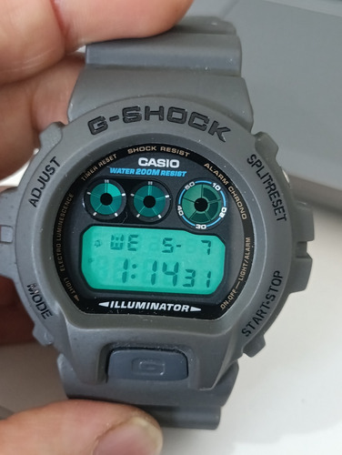 Reloj Casio G-shock Modelo Dw-6900 Negro 3230 Gris Gris Blanco (Usado)