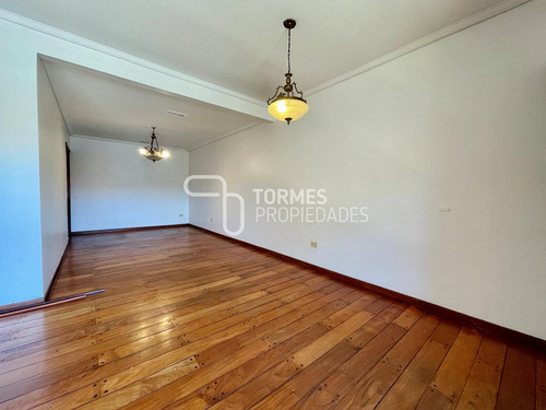 Venta Chalet De 5 Ambientes Con Gran Garage Para 5 Autos - Chauvin Mar Del Plata