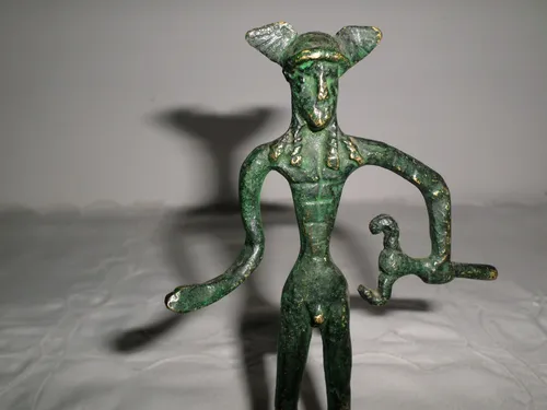 Antigua Figura De Bronce Patina Verde Hermes 14,5 Cm Alto (Usado)