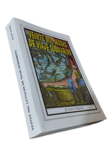 Libro: Veinte Mil Leguas De Viaje Submarino - Julio Verne