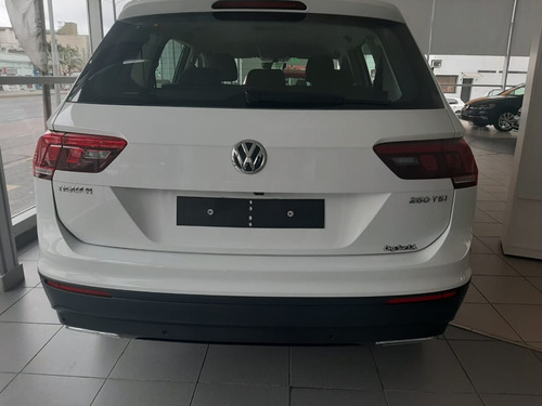 Volkswagen Tiguan Trendline 1.4t 250tsi (mb)