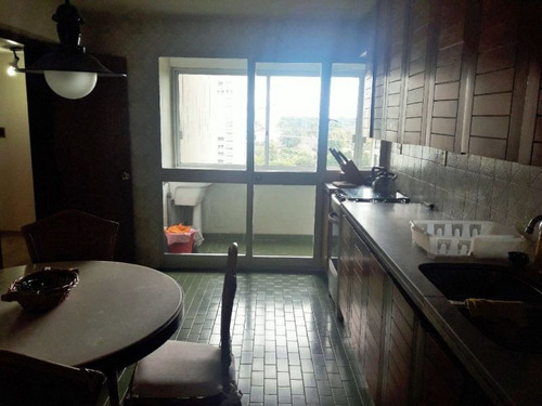 Venta De Apartamento 3 Dormitorios En Roosevelt