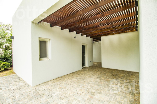 Imagen 2 de 30 de Hermosa Casa Vista Abierta Al Golf - La Reserva Cardales