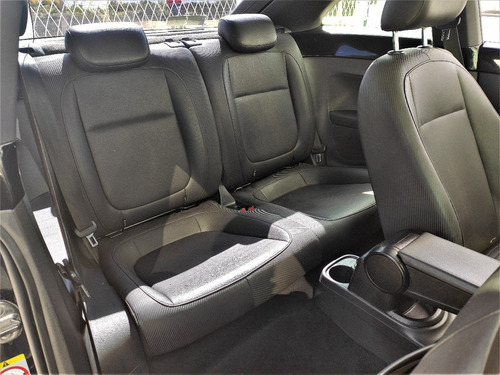 Volkswagen Beetle Sport 2014